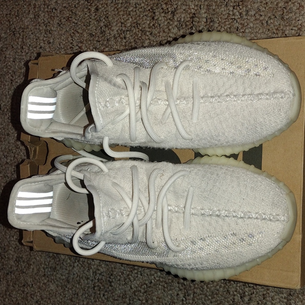 Adidas Yeezy Boost 350 V2 in White Size 6